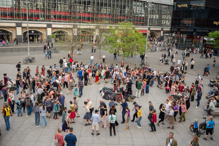 Mazurka Klandestina at Alexanderplatz